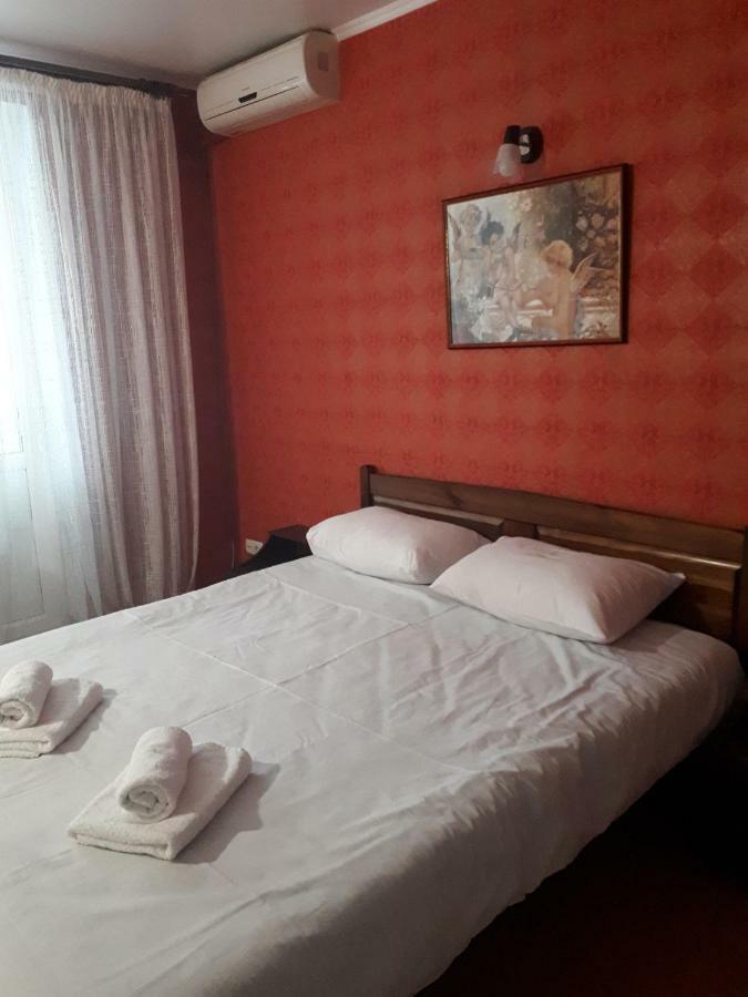 Large 2-Bedroom Apartament In The Center Chişinău Eksteriør billede