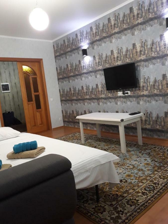 Large 2-Bedroom Apartament In The Center Chişinău Eksteriør billede