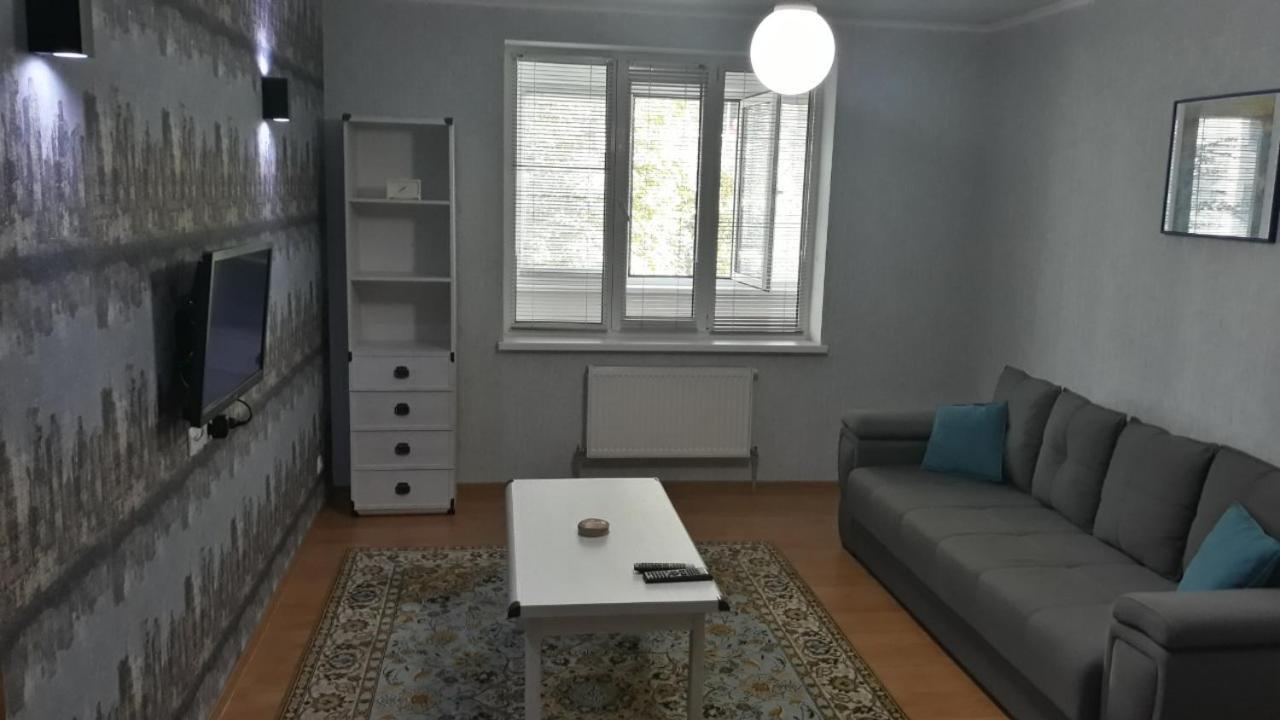 Large 2-Bedroom Apartament In The Center Chişinău Eksteriør billede