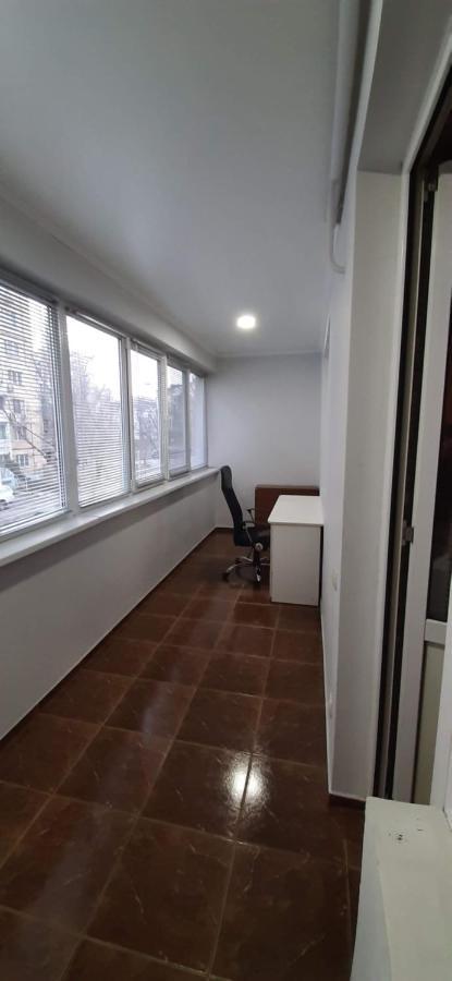 Large 2-Bedroom Apartament In The Center Chişinău Eksteriør billede